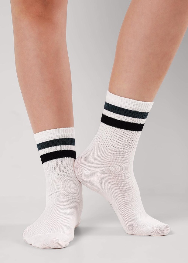 CLE С1578 16-18,18-20 Носки детские фото 1