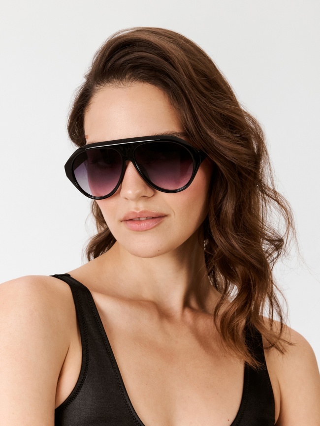 Очки солнцезащитные жен. Bernarda черный фото 1