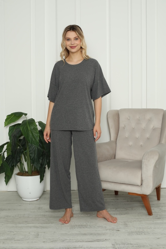 Пижамы для женщин (футболка с брюками) 47012 фото 1